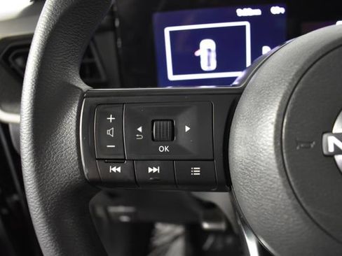 Certified 2025 Nissan Kicks SV w/ SV Premium Package AWD/4WD image 14