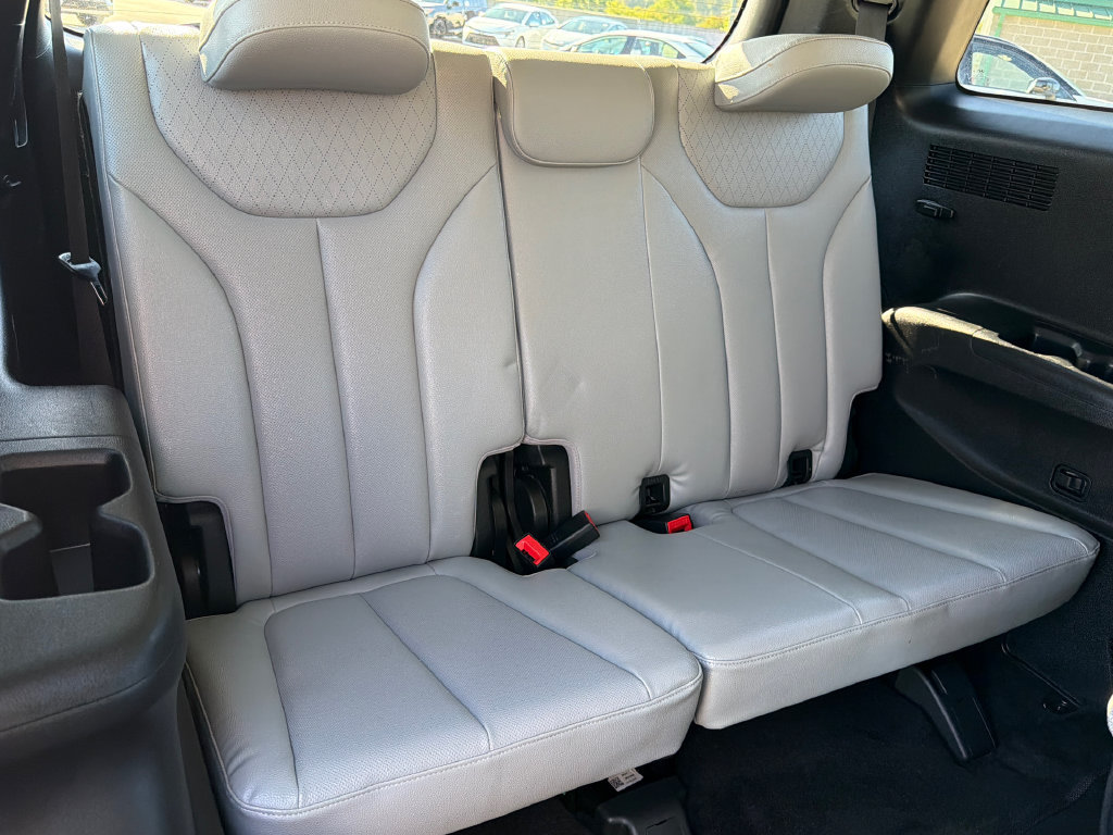 Used 2022 Hyundai Palisade SEL w/ Premium Package AWD/4WD image 18