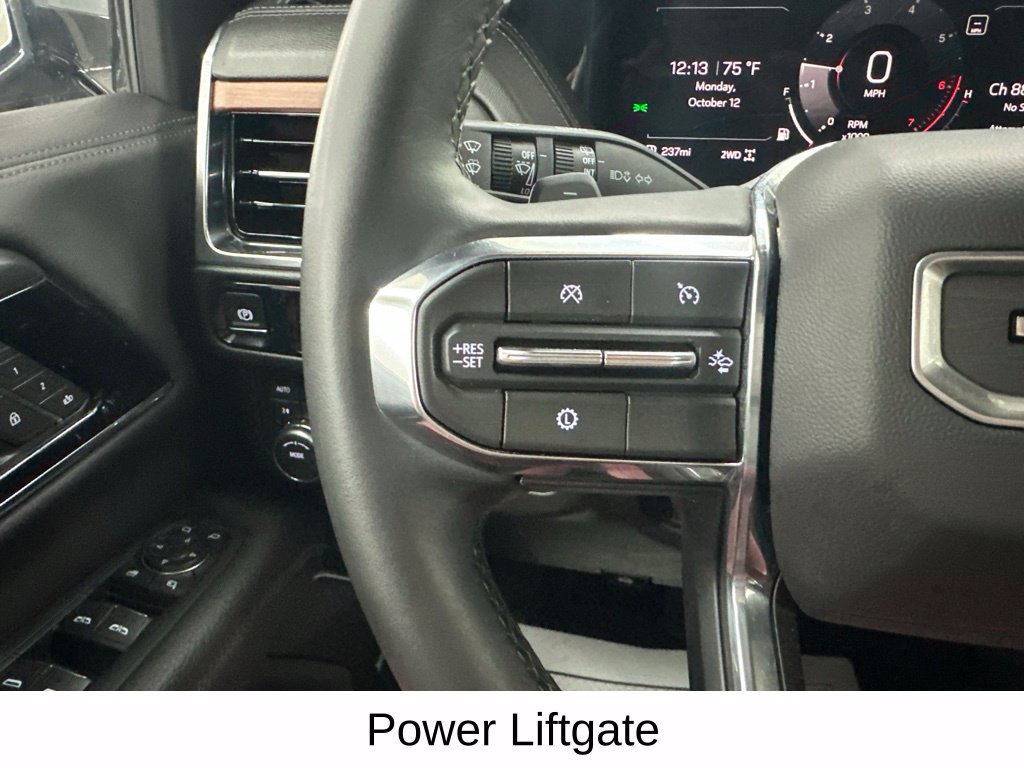 Used 2025 GMC Yukon XL Denali AWD/4WD image 41
