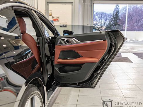 Used 2024 BMW i4 eDrive35 w/ Premium Package image 40