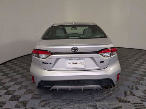 Used 2022 Toyota Corolla SE FWD image 7