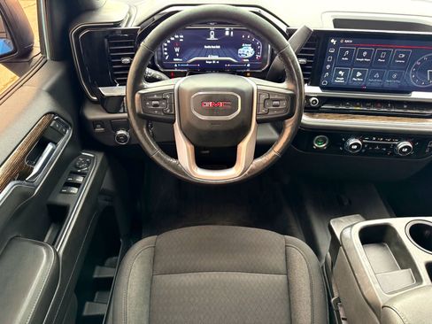 Used 2022 GMC Sierra 1500 Elevation image 23