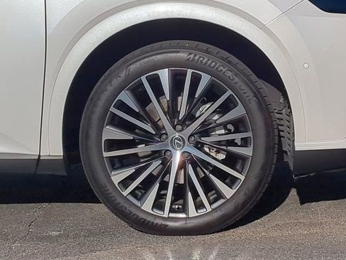 Used 2024 Lexus RX 350 Premium Plus w/ Convenience Package image 11