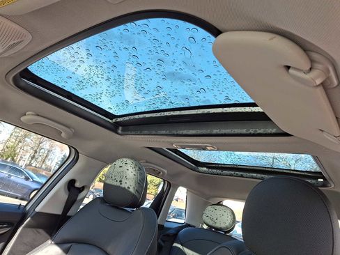 Certified 2023 MINI Cooper S w/ Premium Package image 11