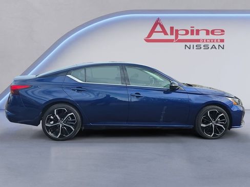 Used 2024 Nissan Altima 2.5 SR image 6