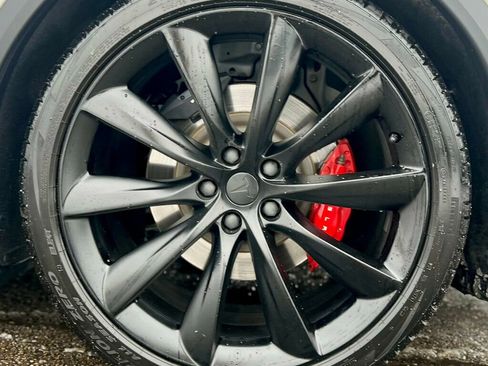 Used 2019 Tesla Model X Performance image 28