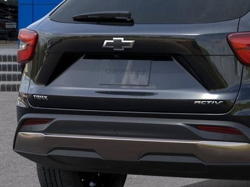 New 2026 Chevrolet Trax ACTIV w/ Driver Confidence Package FWD image 38