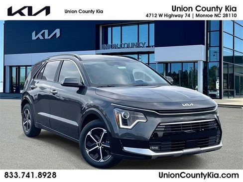 New 2025 Kia Niro SX image 1