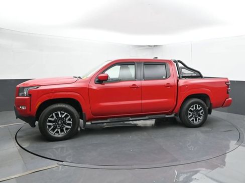Used 2022 Nissan Frontier SV AWD/4WD image 8
