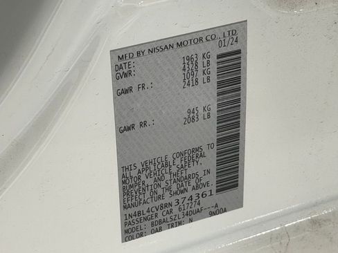 Used 2024 Nissan Altima 2.5 SR w/ SR Premium Package image 24