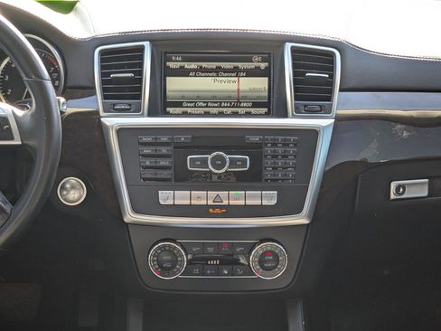 Used 2016 Mercedes-Benz GL 450 4MATIC image 19