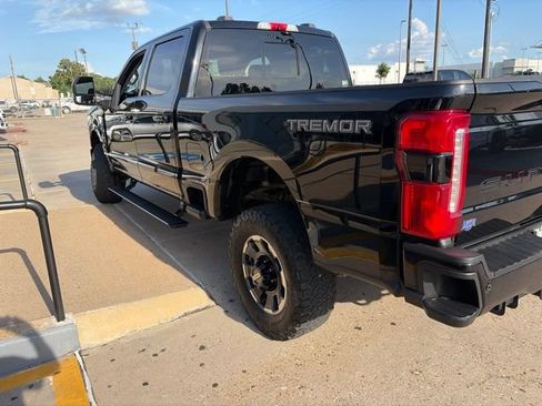 Used 2024 Ford F250 Lariat w/ Lariat Ultimate Package AWD/4WD image 29