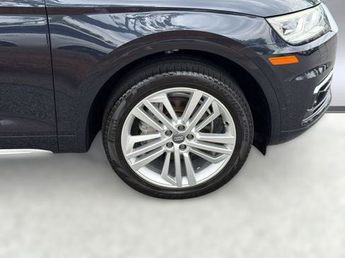 Used 2019 Audi Q5 Prestige w/ Prestige Package AWD/4WD image 12