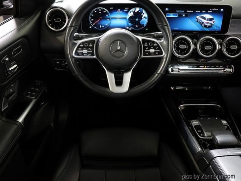 Used 2020 Mercedes-Benz GLB 250 GLB 250 4MATIC SUV w/ Premium Package image 15
