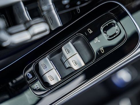 New 2026 Mercedes-Benz S 580 4MATIC Sedan image 39