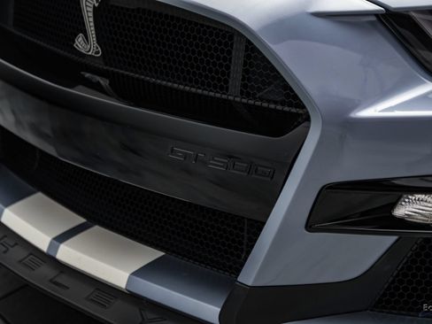 Used 2022 Ford Mustang Shelby GT500 w/ Carbon Fiber Track Pack RWD image 39