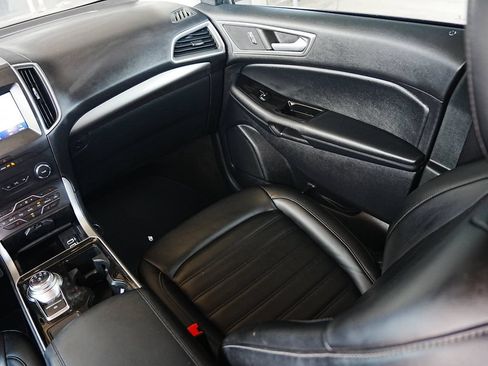 Used 2020 Ford Edge SEL w/ Convenience Package FWD image 26