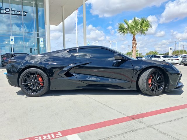 Used 2025 Chevrolet Corvette Stingray Premium Cpe w/ Z51 Performance Package RWD image 11