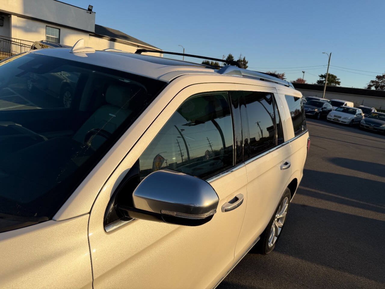 Used 2018 Ford Expedition Platinum RWD image 38