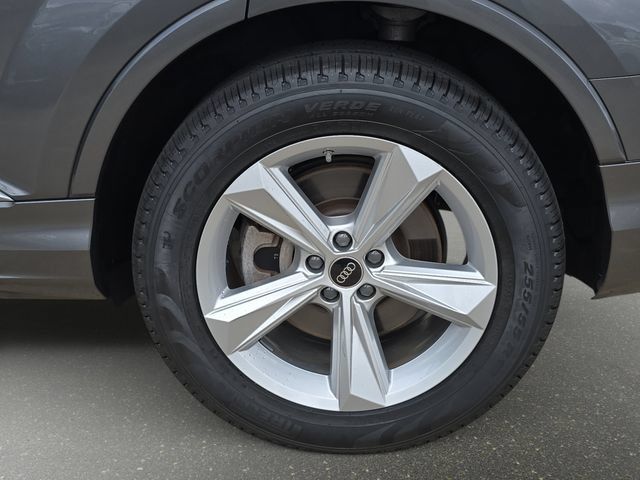Used 2023 Audi Q7 2.0T Premium Plus AWD/4WD image 38