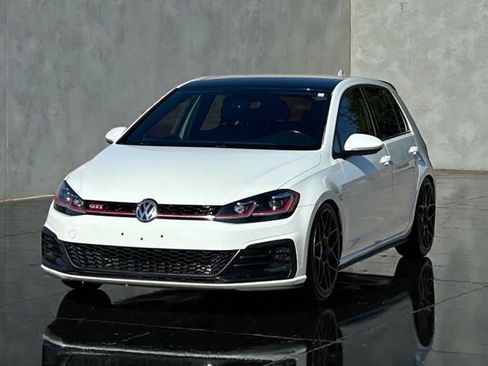 Used 2019 Volkswagen GTI SE w/ SE Experience Package image 3
