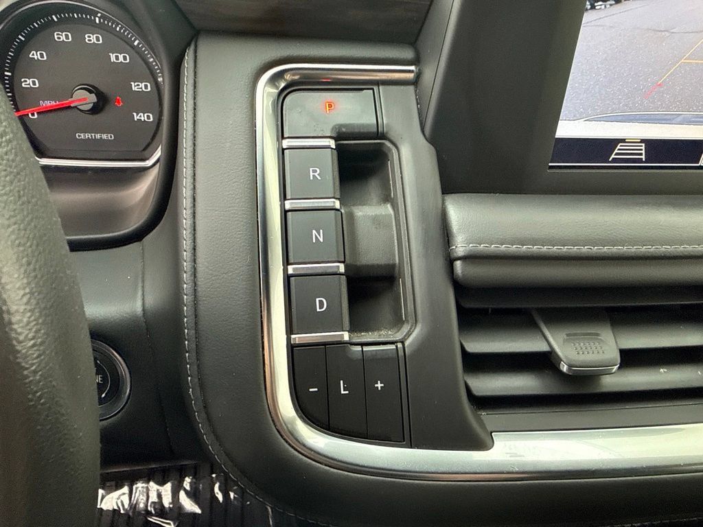 Used 2022 Chevrolet Tahoe 4WD image 21