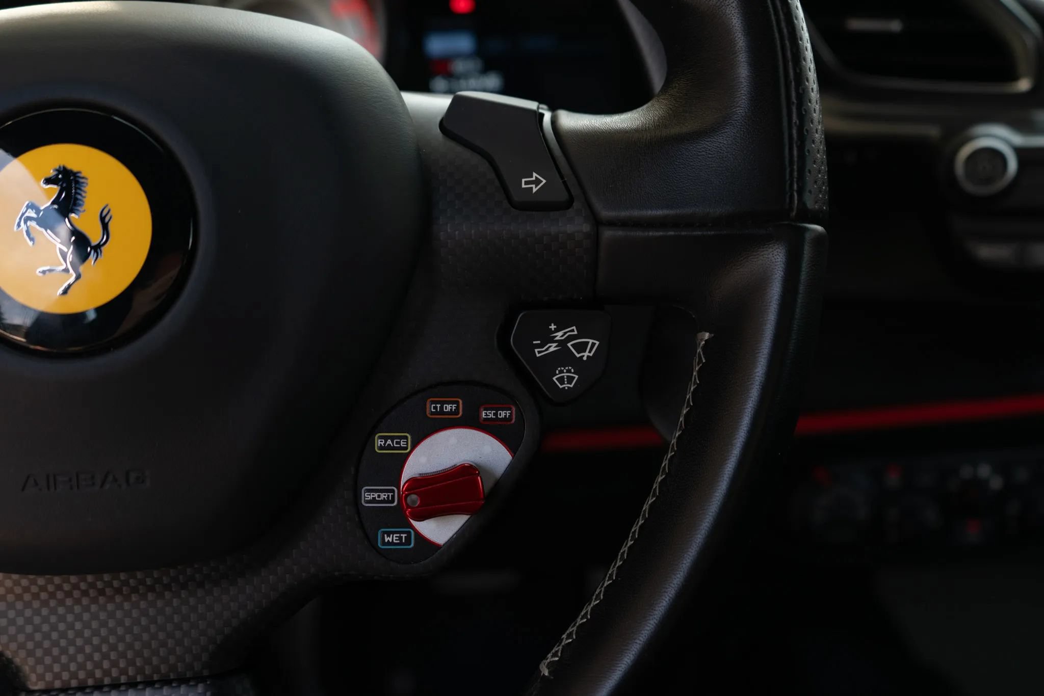 Used 2019 Ferrari 488 Pista Coupe RWD image 21