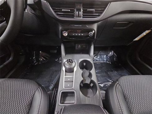 New 2025 Ford Escape SE w/ Class II Trailer Tow Package image 11