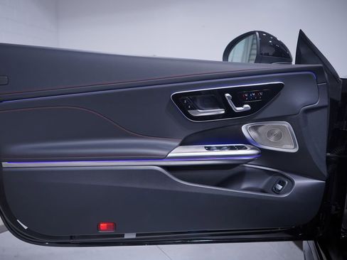 Used 2025 Mercedes-Benz CLE 53 AMG 4MATIC Cabriolet image 18