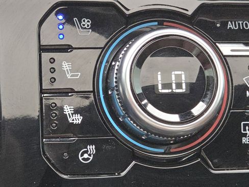 Used 2025 GMC Sierra 1500 Denali Ultimate image 7