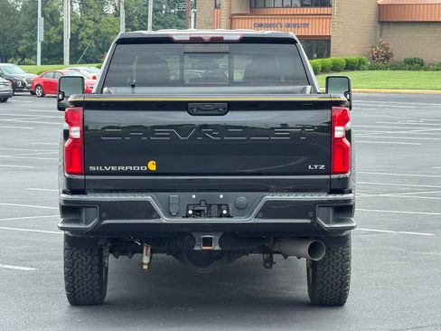Used 2021 Chevrolet Silverado 2500 LTZ w/ Carhartt Edition AWD/4WD image 6