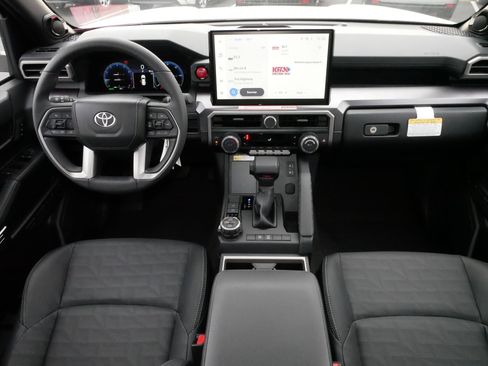 Certified 2025 Toyota 4Runner TRD Off-Road Premium image 10