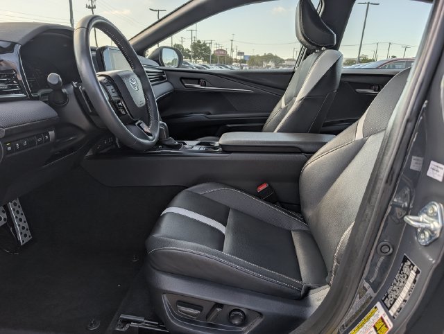 Used 2025 Toyota Camry SE w/ Convenience Package FWD image 26