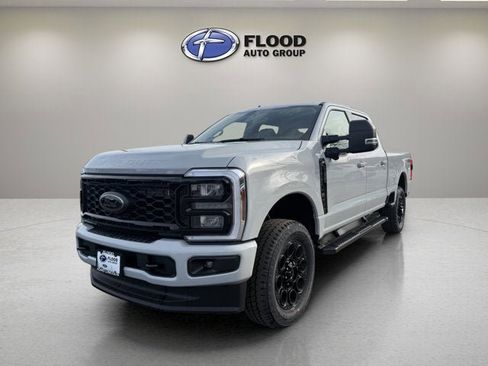 New 2026 Ford F250 XLT w/ XLT Premium Package image 3