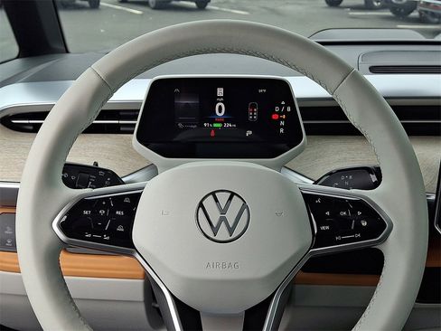 New 2025 Volkswagen ID. Buzz 1st Edition image 9