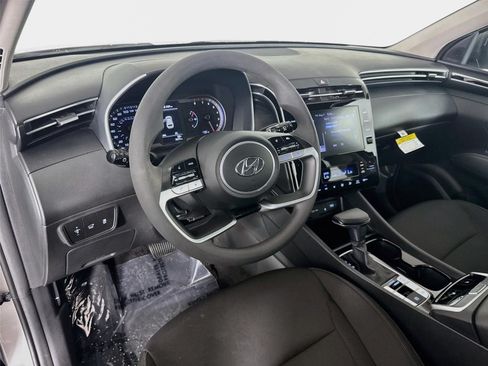 Certified 2024 Hyundai Tucson SEL FWD image 9