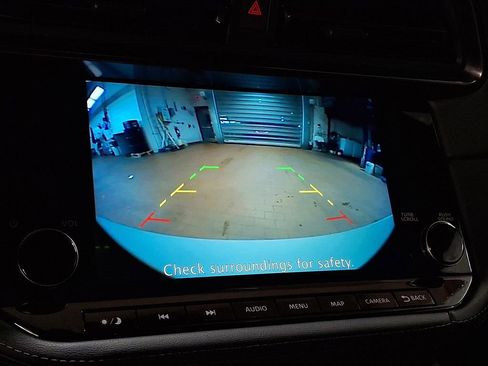 Used 2025 Nissan Z NISMO w/ Floor Mat Package image 16