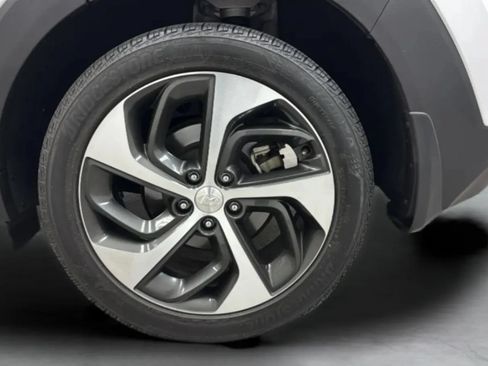 Used 2017 Hyundai Tucson Sport AWD/4WD image 31