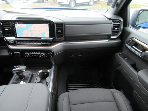 New 2025 Chevrolet Silverado 1500 LT image 14