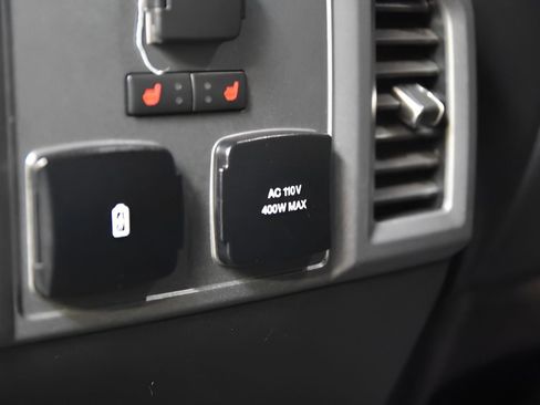 Used 2018 Ford F150 Raptor w/ Equipment Group 802A Luxury AWD/4WD image 37