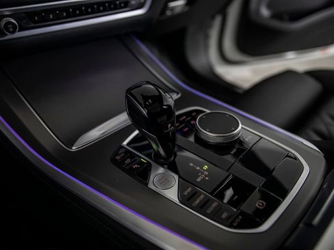 Used 2023 BMW X5 xDrive40i w/ Premium Package image 34