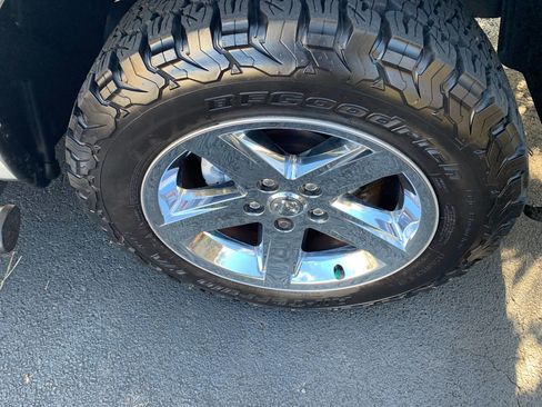 Used 2017 RAM 1500 Express w/ Express Value Package image 24