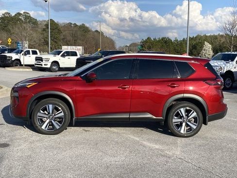 Used 2024 Nissan Rogue SL w/ SL Premium Package AWD/4WD image 7