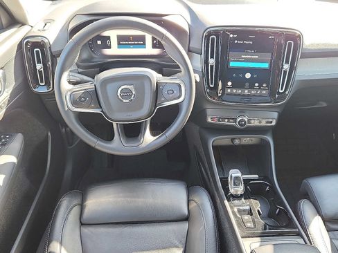 Certified 2023 Volvo XC40 B5 Plus w/ Protection Package Premier AWD/4WD image 11