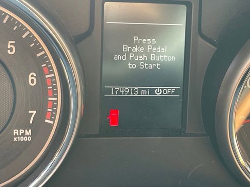 Used 2011 Jeep Grand Cherokee Overland image 10