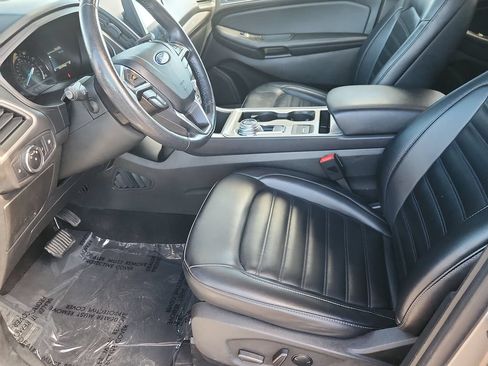 Used 2023 Ford Edge SEL AWD/4WD image 7