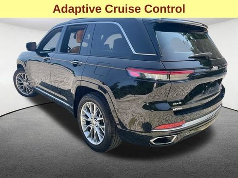 Used 2025 Jeep Grand Cherokee Summit AWD/4WD image 10