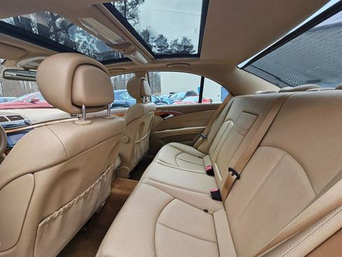 Used 2008 Mercedes-Benz E 350 Sedan image 26