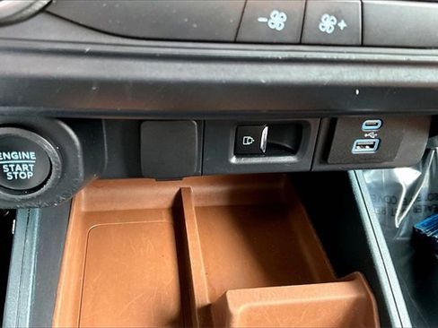 Used 2022 Ford Maverick Lariat w/ Equipment Group 500A Standard image 16