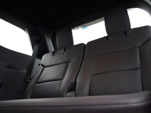 New 2026 Ford Explorer Platinum image 21